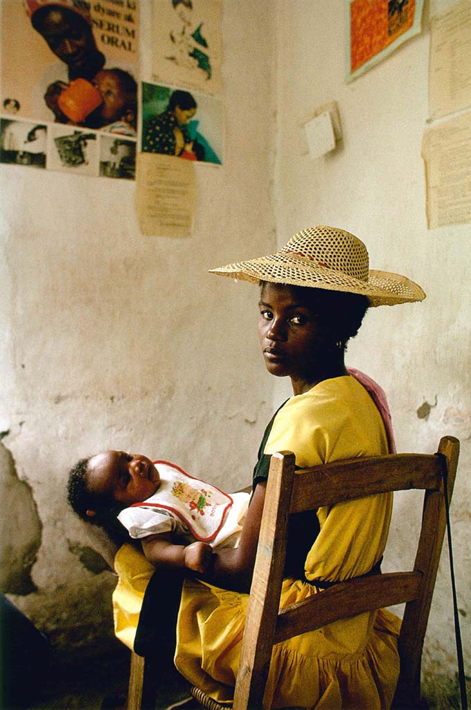 Ketelie Regis and her baby, Haiti, 1987. Photo: © James P. Blair.